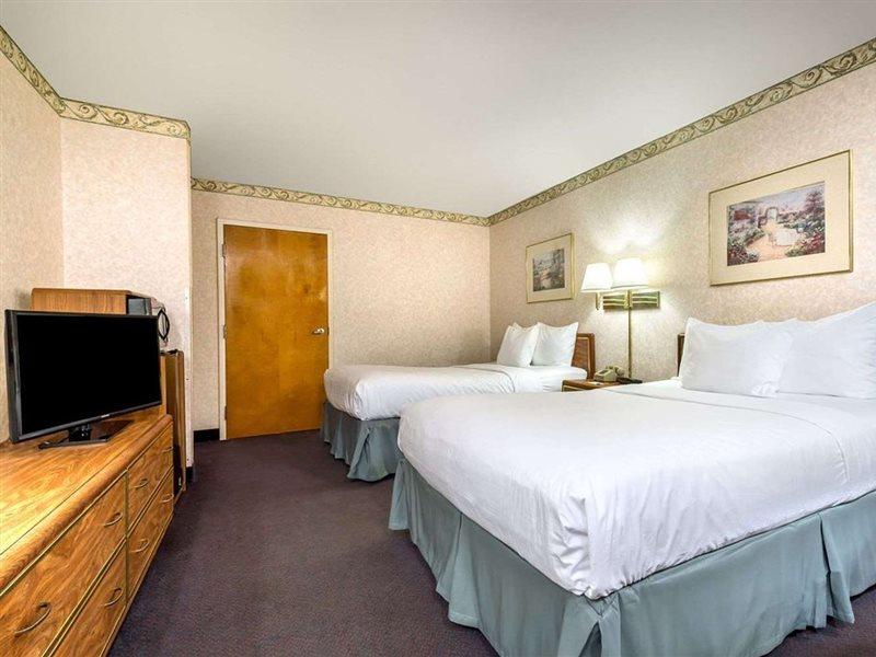 Days Inn By Wyndham Vineland Extérieur photo